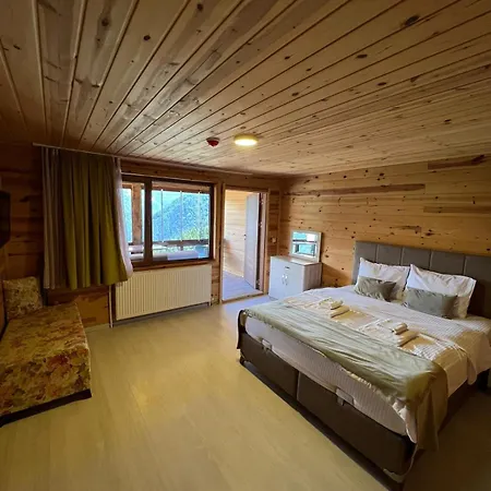 Yesil Kosk Uzungöl